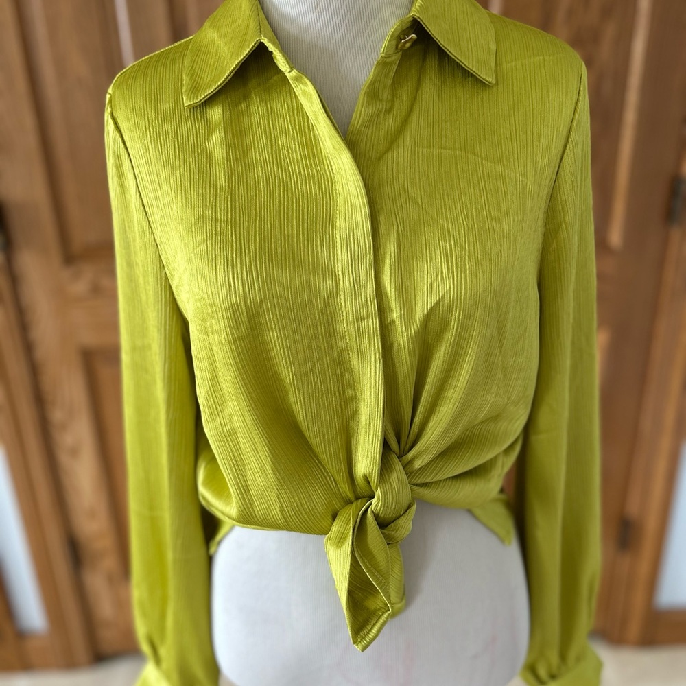 NWT Citron Green blouse